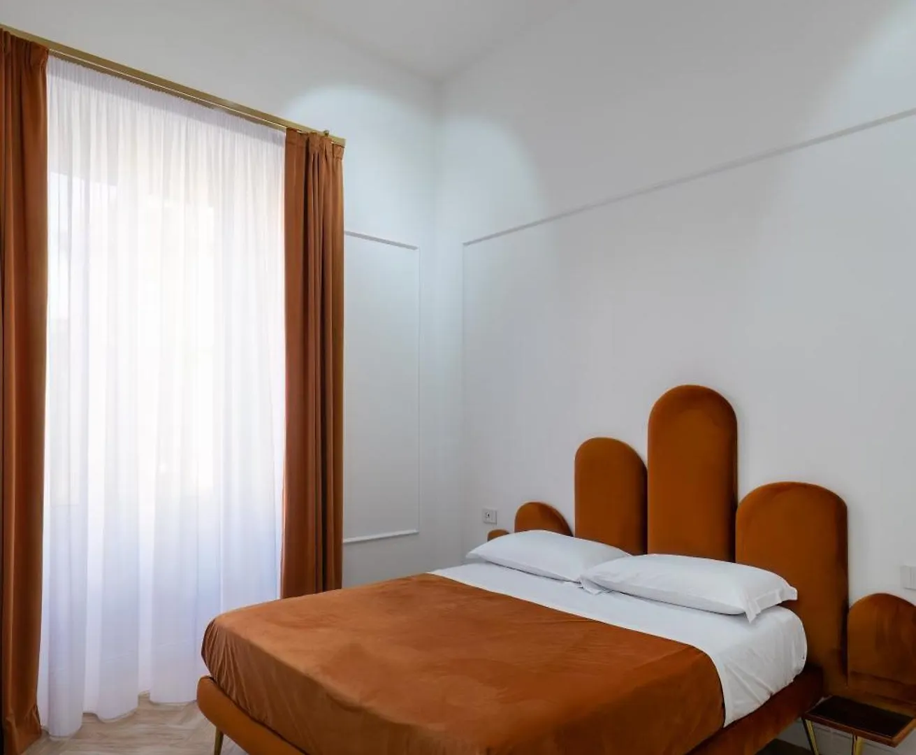 Hotel Garibaldi 125 à Naples Maison d'hôtes
